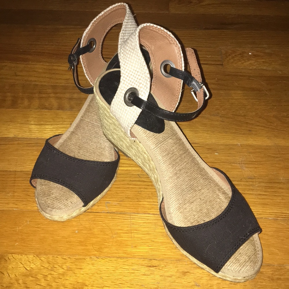 Lucky brand wedges